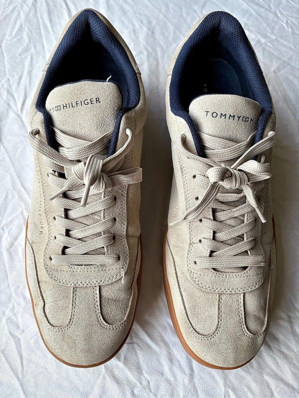 Tommy Hilfiger Leren Beige Faux Suede Gum Sole Sneakers Menโs Size 12